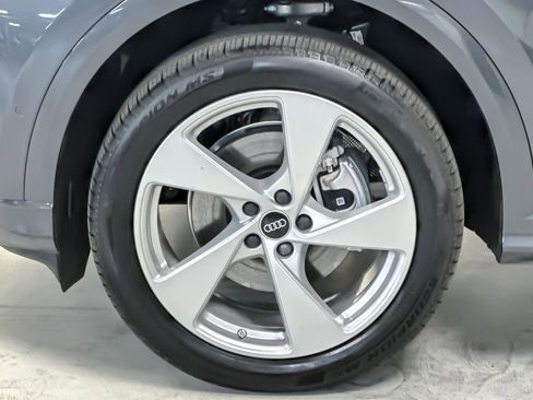 New 2025 Audi Q5 Premium Plus image 25