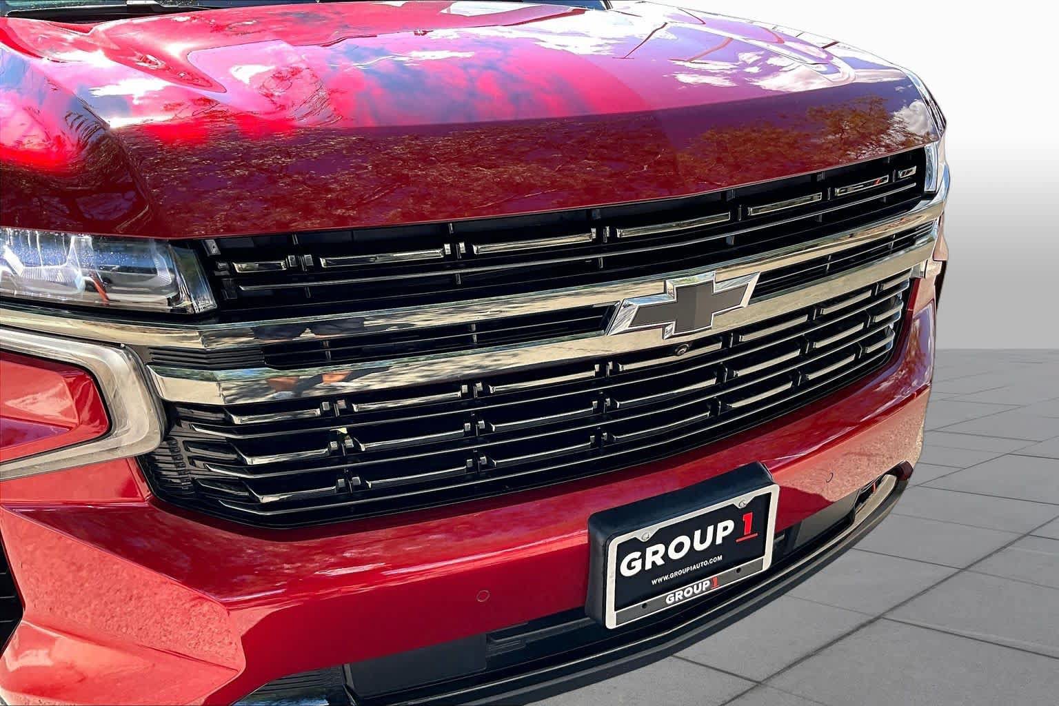Used 2021 Chevrolet Tahoe RST w/ Luxury Package AWD/4WD image 29
