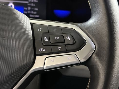 Used 2022 Volkswagen Taos SE image 29