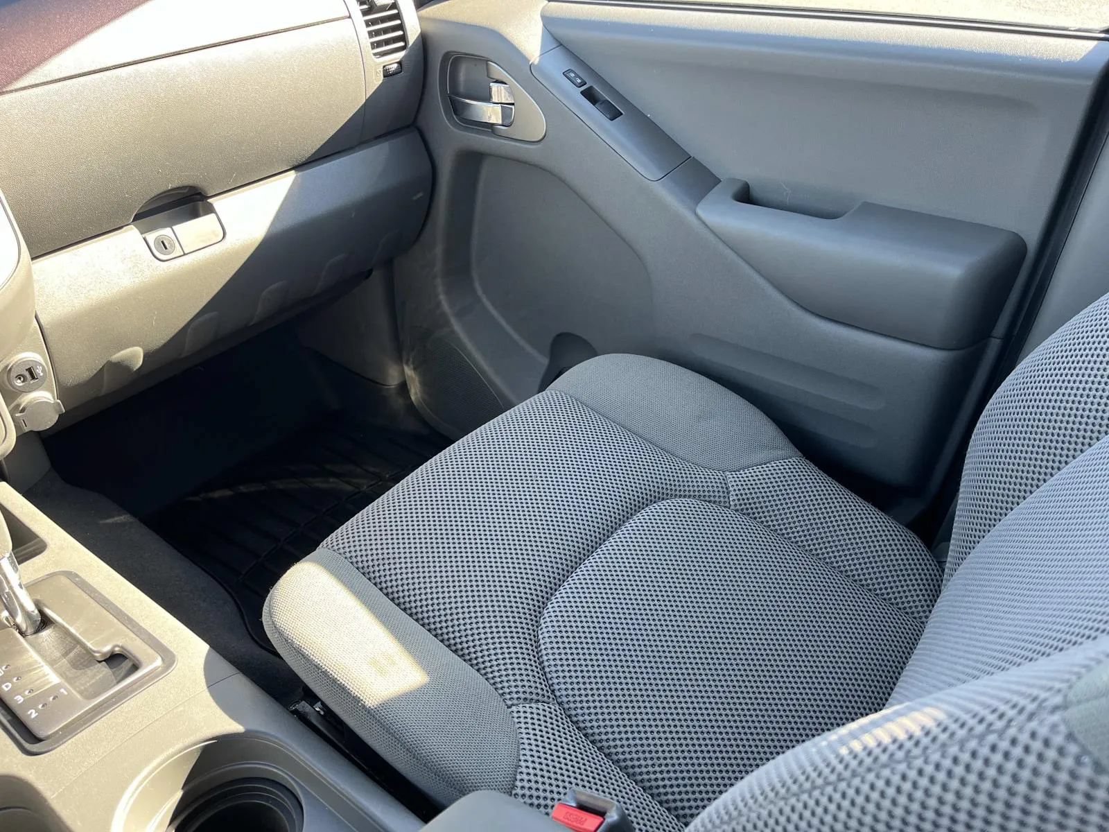 Used 2019 Nissan Frontier SV w/ Value Truck Package RWD image 13