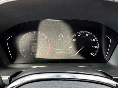 New 2025 Honda Pilot Touring image 18