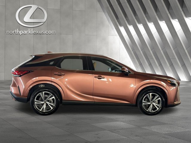 Certified 2025 Lexus RX 350 Premium w/ Accessory Package (Z1) FWD image 4