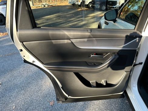 Used 2024 MAZDA CX-90 3.3 Turbo w/ Preferred Package image 22