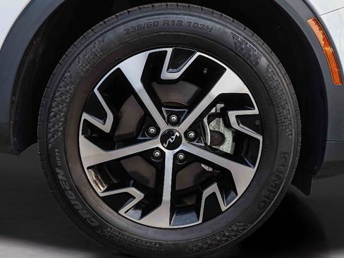 Certified 2024 Kia Sportage EX AWD/4WD image 29