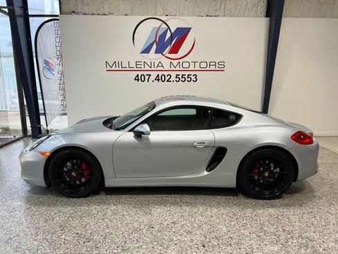 Used 2016 Porsche Cayman S image 1