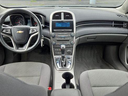 Used 2013 Chevrolet Malibu LS w/ Protection Package FWD image 10