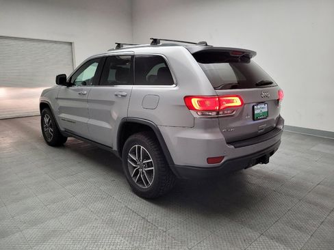 Used 2018 Jeep Grand Cherokee Laredo image 5