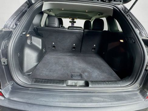 Used 2019 Jeep Cherokee Limited FWD image 25