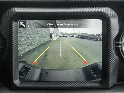 Used 2020 Jeep Gladiator Overland image 46