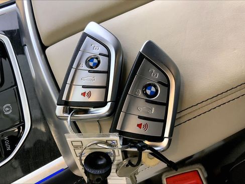 Used 2025 BMW ALPINA B8 xDrive Gran Coupe AWD/4WD image 14