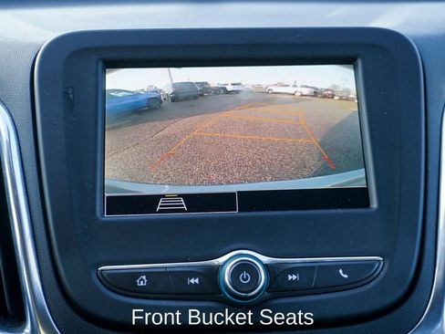 Used 2023 Chevrolet Equinox LS image 14