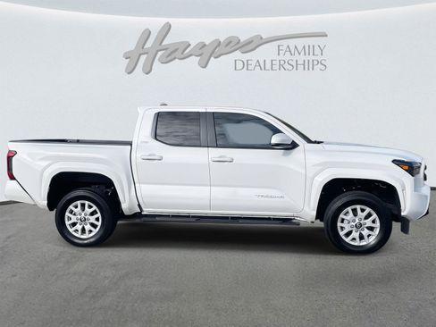 Used 2024 Toyota Tacoma SR5 image 35