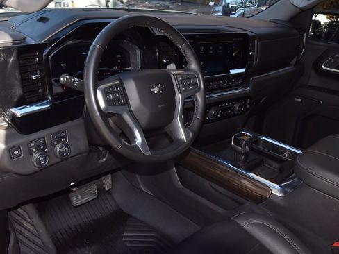 Used 2024 Chevrolet Silverado 1500 RST image 34