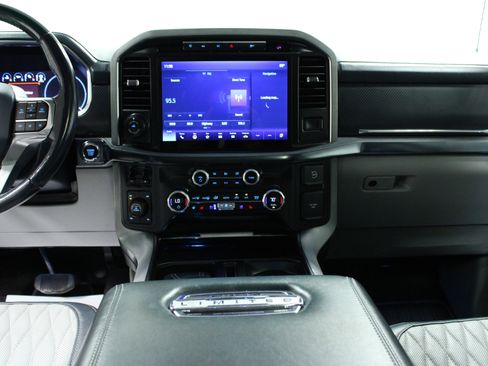 Used 2021 Ford F150 Limited image 18