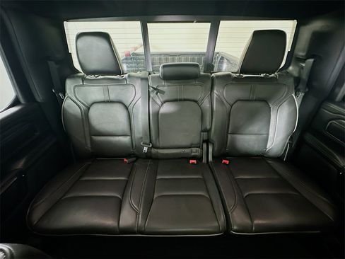 Used 2019 RAM 1500 Limited w/ Body Color Bumper Group image 13