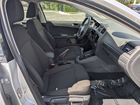 Used 2016 Volkswagen Jetta S image 26