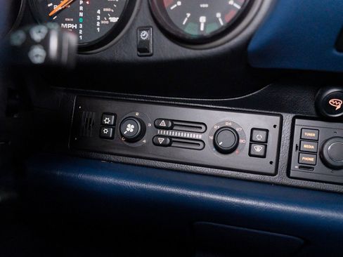 Used 1997 Porsche 911 Cabriolet image 41