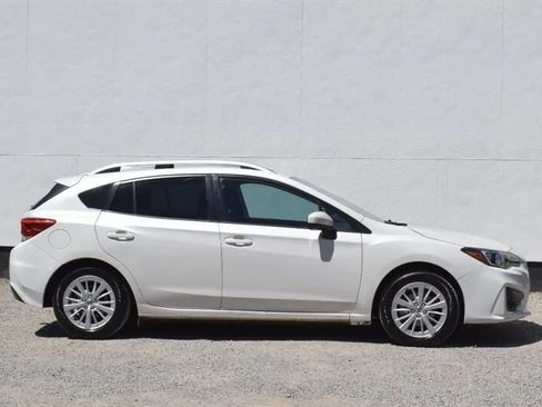 Used 2017 Subaru Impreza 2.0i Premium AWD/4WD image 6