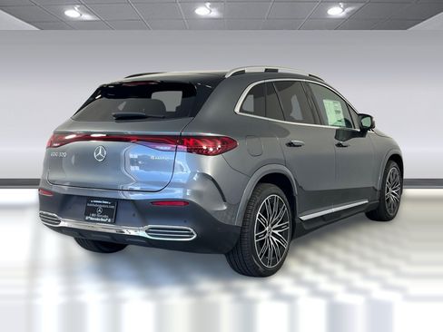 New 2026 Mercedes-Benz EQE 320 4MATIC SUV image 8