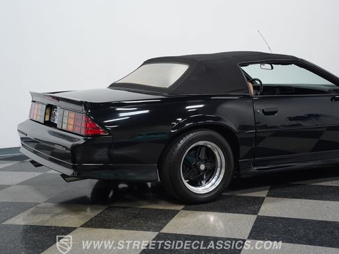 Used 1991 Chevrolet Camaro Z28 RWD image 27