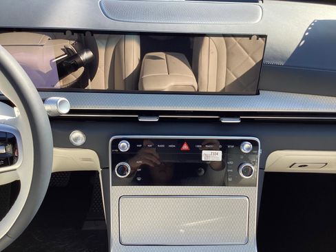 New 2026 Genesis GV80 3.5T Prestige image 15