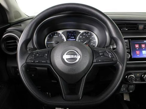 Certified 2025 Nissan Kicks Play S image 24