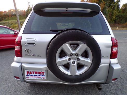 Used 2004 Toyota RAV4 4WD image 6