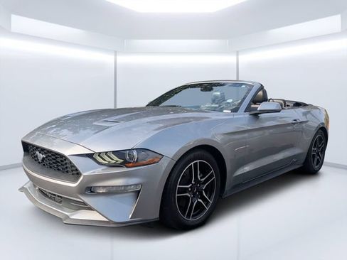 Used 2022 Ford Mustang Premium RWD image 7