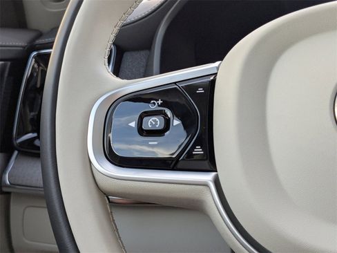 Certified 2026 Volvo XC90 B6 Ultra w/ Protection Package Premier image 32