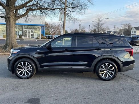 Used 2022 Ford Explorer ST-Line image 2