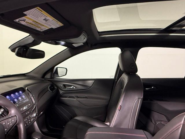 Used 2022 Chevrolet Equinox RS w/ RS Leather Package FWD image 38