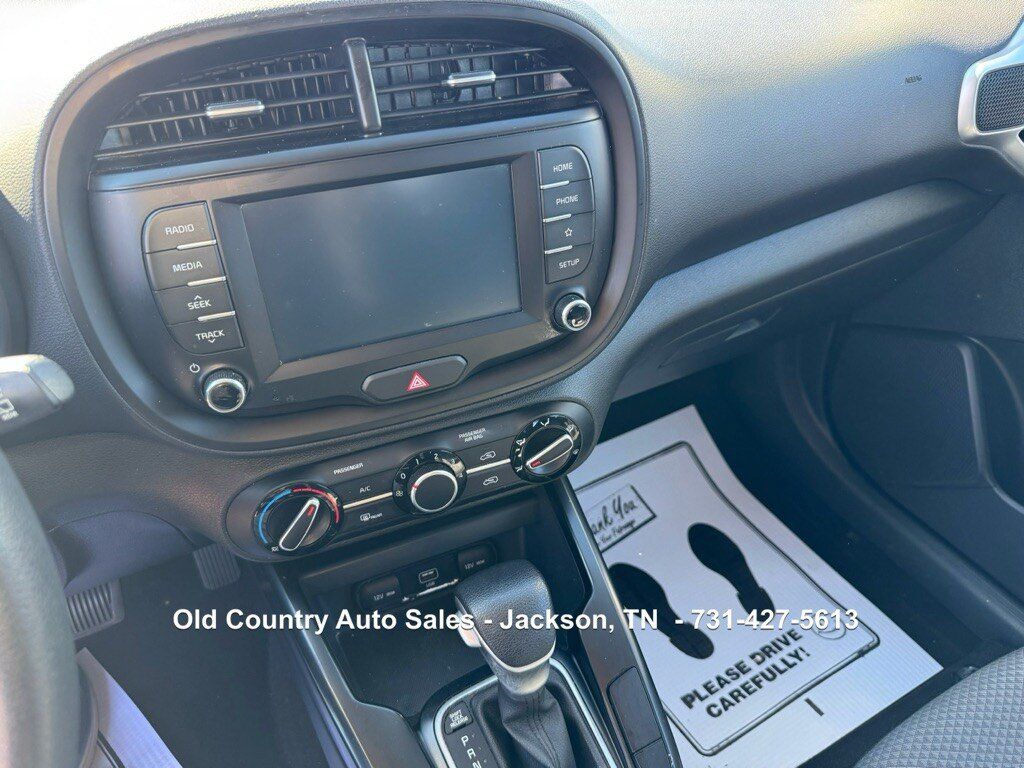 Used 2021 Kia Soul LX FWD image 24