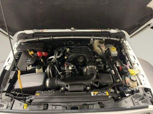 Used 2021 Jeep Wrangler Unlimited Sport image 32