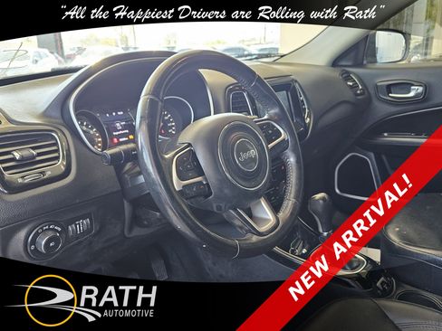 Used 2019 Jeep Compass Altitude image 9