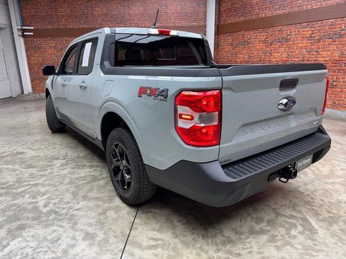 Used 2023 Ford Maverick Lariat w/ Lariat Luxury Package image 3