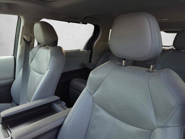 Certified 2022 Toyota Sienna Limited AWD/4WD image 23