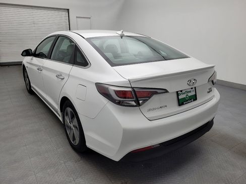 Used 2017 Hyundai Sonata Plug-In Hybrid image 5