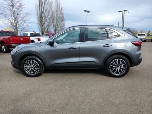 New 2025 Ford Escape Base image 15