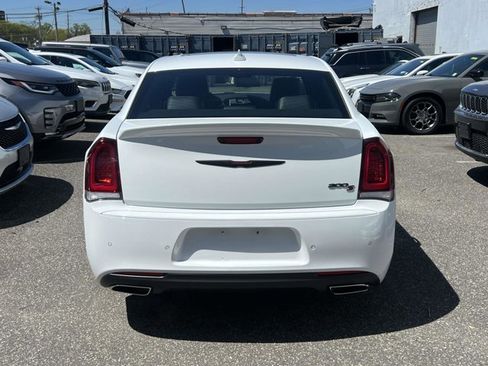 Used 2023 Chrysler 300 S w/ Comfort Group RWD image 7