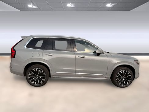 New 2026 Volvo XC90 B6 Plus w/ Protection Package Premier AWD/4WD image 8