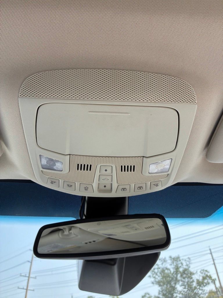 Used 2018 Ford Edge Titanium w/ Equipment Group 302A FWD image 45