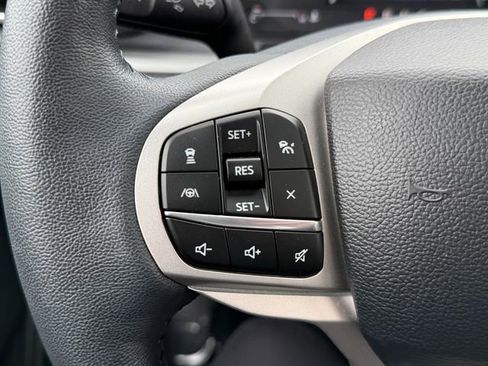Certified 2023 Ford Explorer XLT w/ Equipment Group 202A AWD/4WD image 23