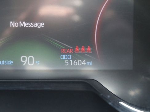 Used 2024 Toyota RAV4 LE AWD/4WD image 28