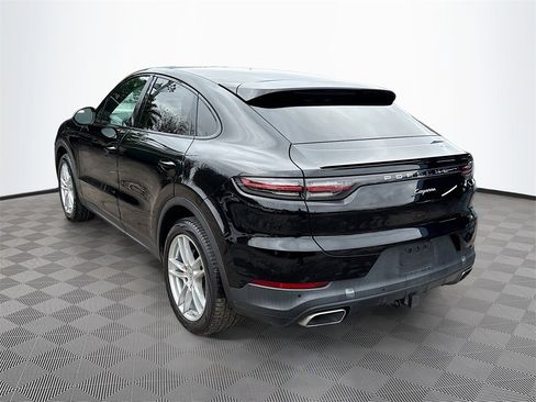 Used 2021 Porsche Cayenne Coupe image 8