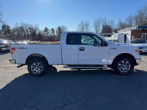 Used 2014 Ford F150 XLT w/ XLT Chrome Package image 2