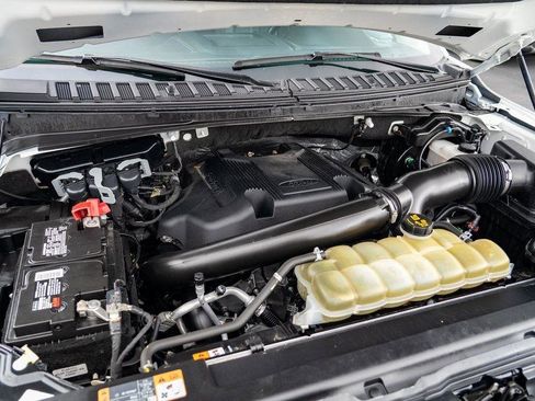 Used 2020 Ford Expedition Platinum image 29