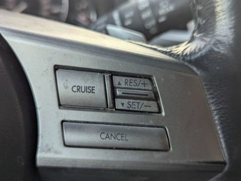 Used 2011 Subaru Outback 2.5i Premium w/ All-Weather Pkg image 26