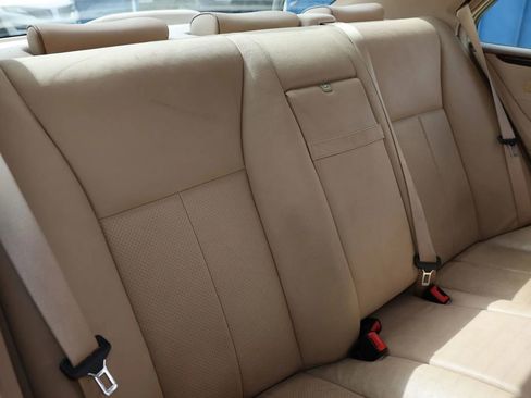 Used 2000 Mercedes-Benz E 320 4MATIC Sedan image 17