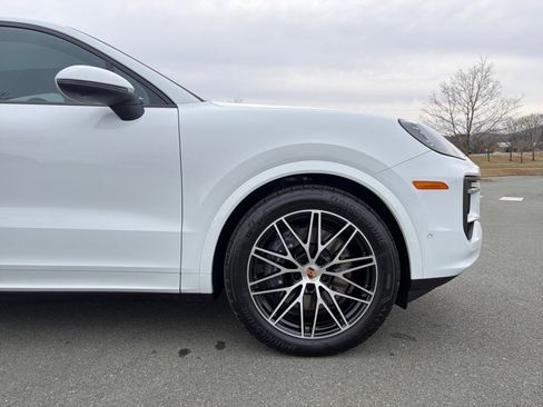 New 2026 Porsche Cayenne Coupe image 11