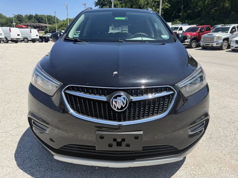Used 2019 Buick Encore Preferred FWD image 2